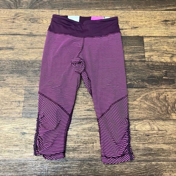 Lululemon crop leggings  - Picture 1 of 8